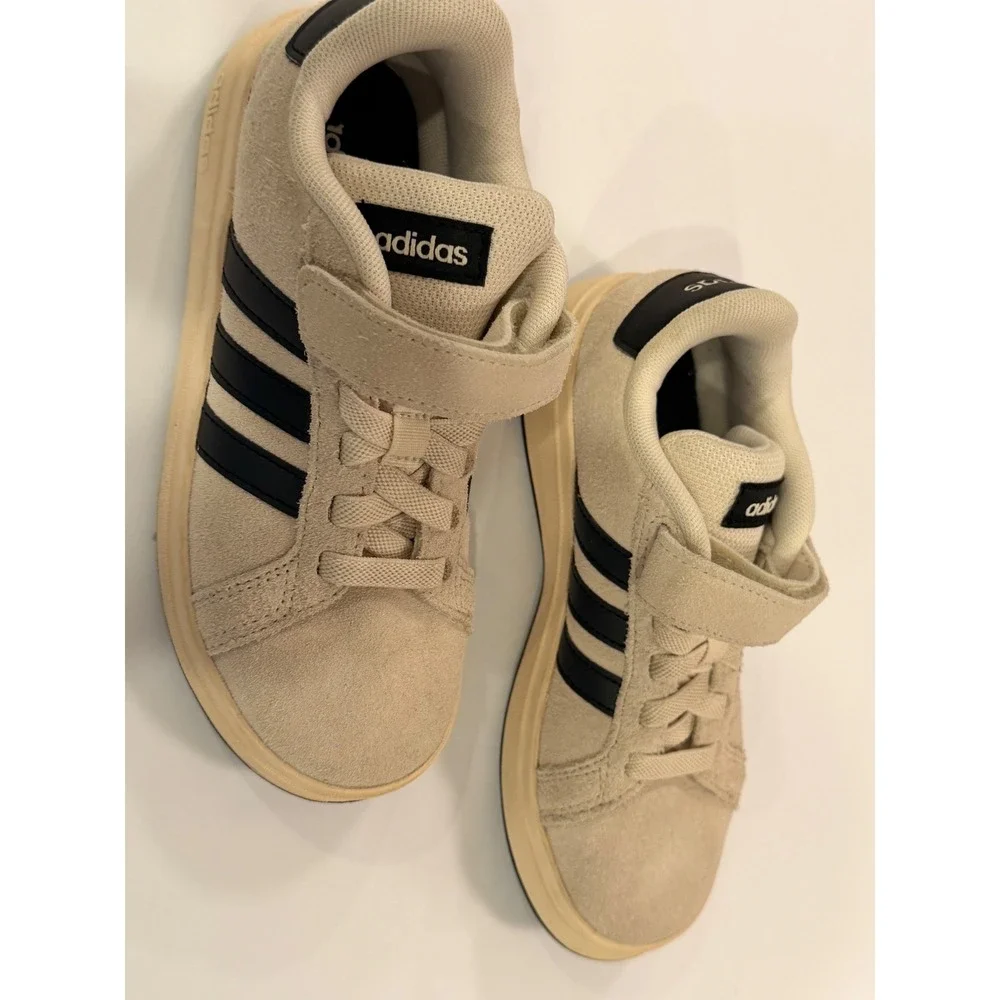 Adidas Grand Court Kids Suede Sneakers Cream Black 13.5K JR5568